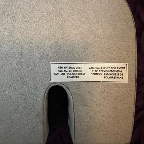 Pottery Barn Baby Bookends - Elephants - a set of 2 - Picture 2 of 6